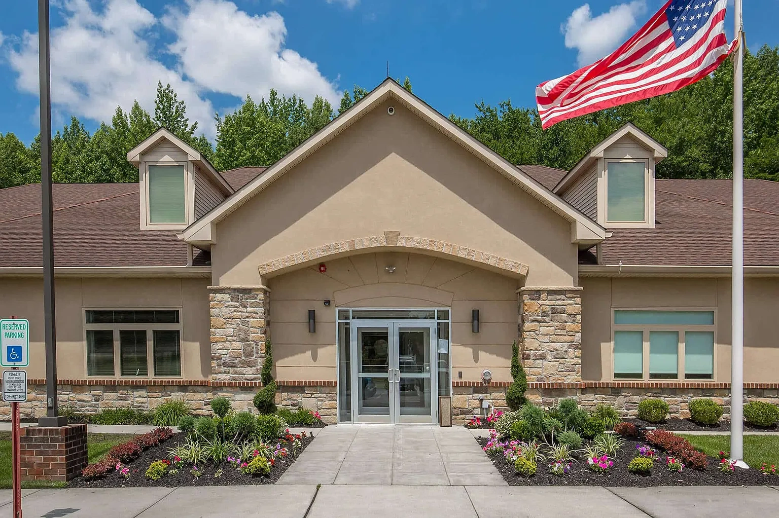 Narraticon Apartments – photo 2