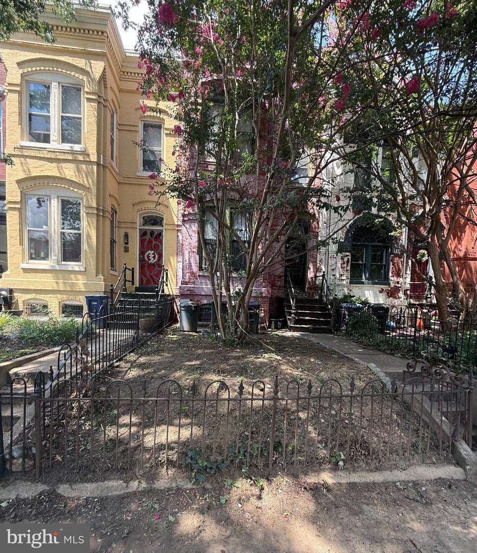 1834 13th St NW – photo 2