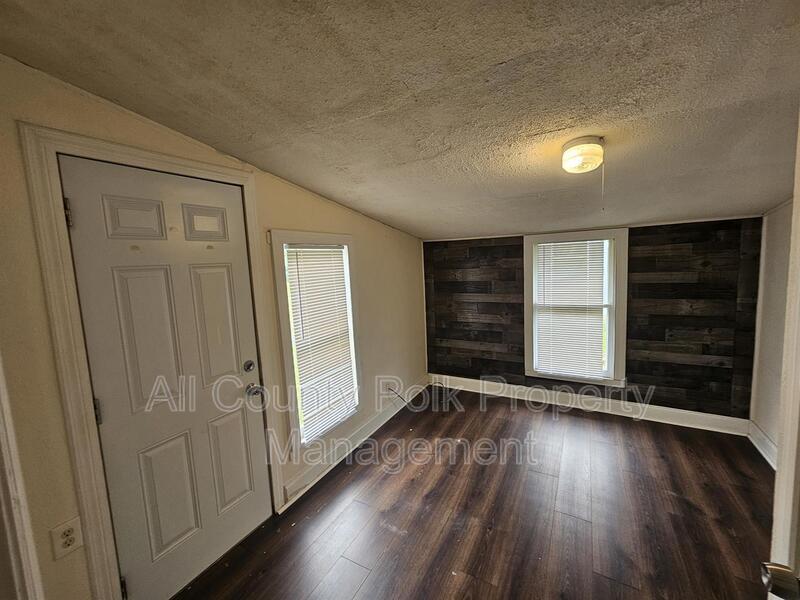 1734 35th St NW – photo 3