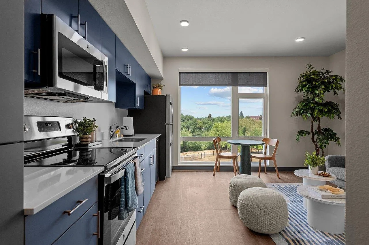 Ironside Apartments – photo 2