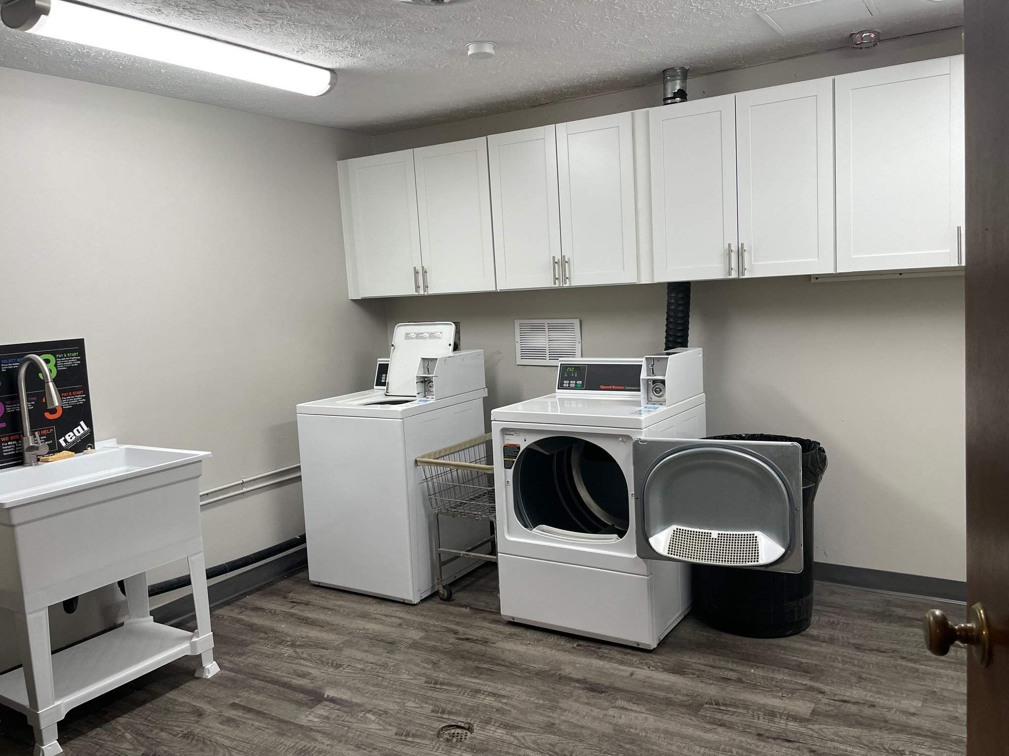 201 Rose Ln St SW unit 205 – photo 4