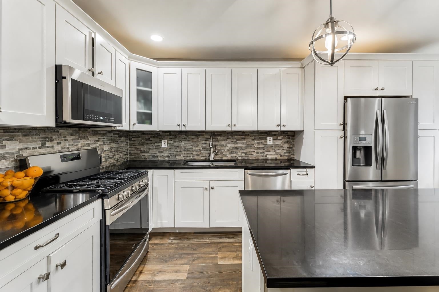 360 Bramhall Ave – photo 2