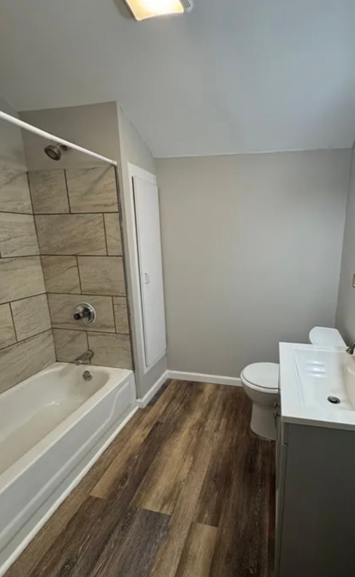 12116 Longmead Ave – photo 5