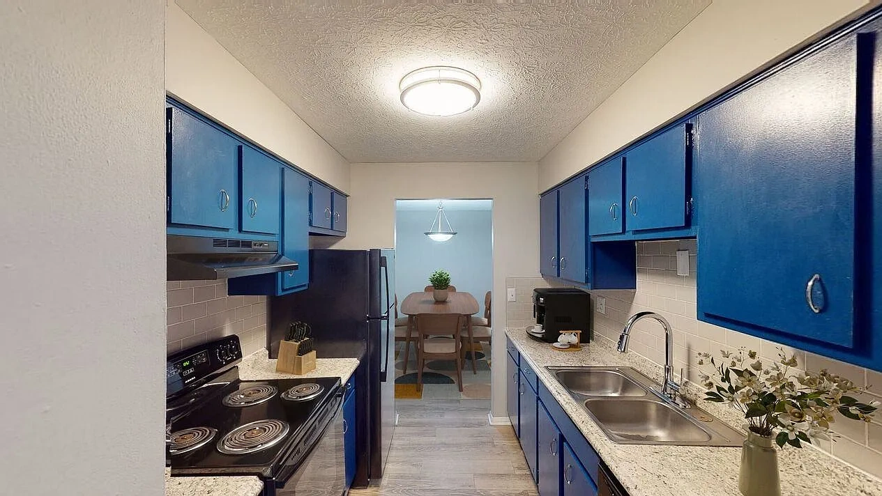 Springhurst East Apartments – photo 2