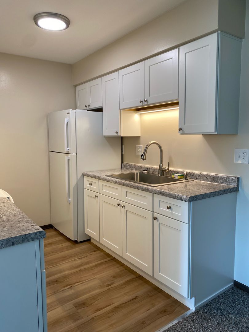 15741 Grove St unit 6 – photo 3
