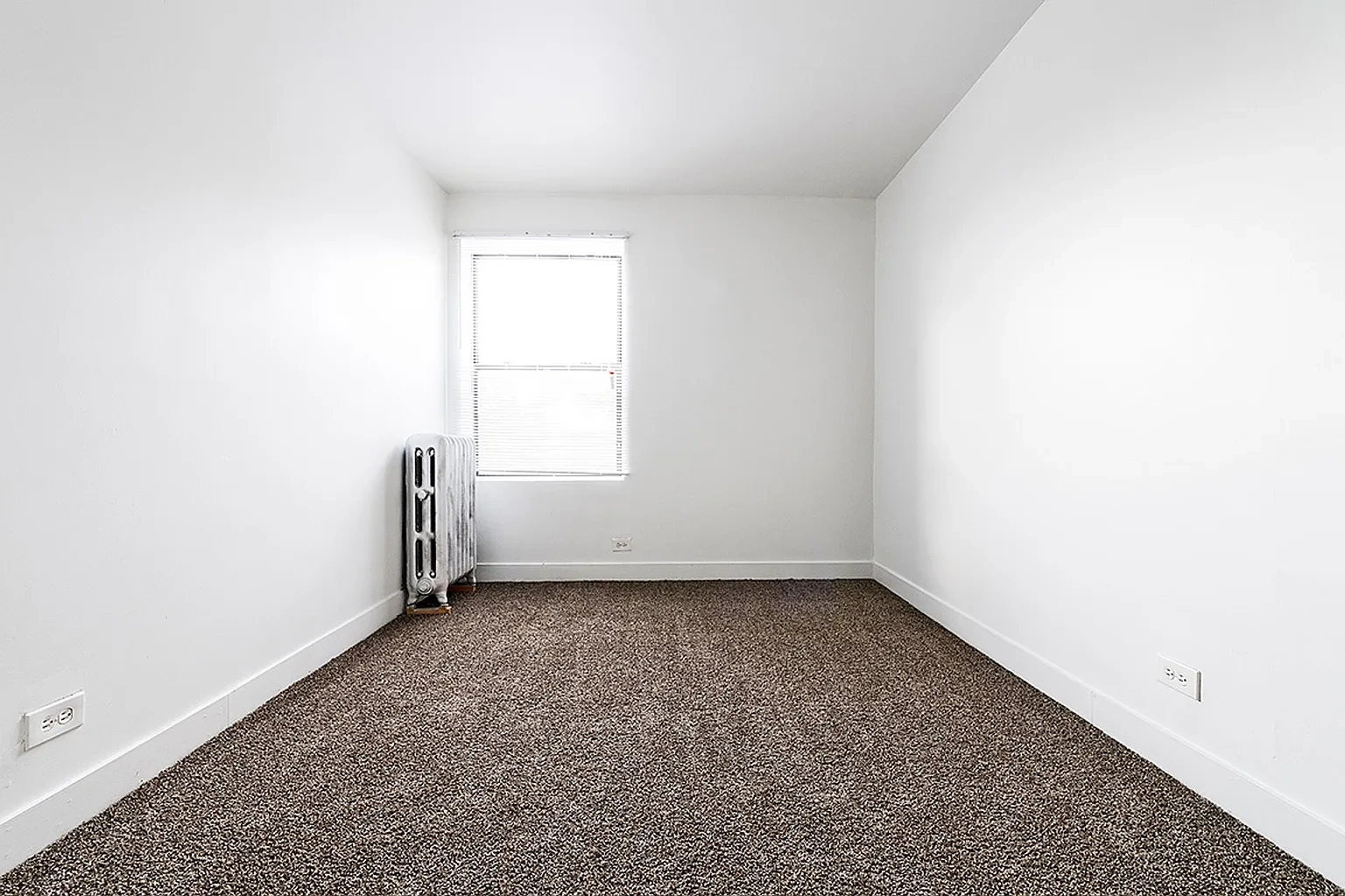 808 W 76th – photo 5