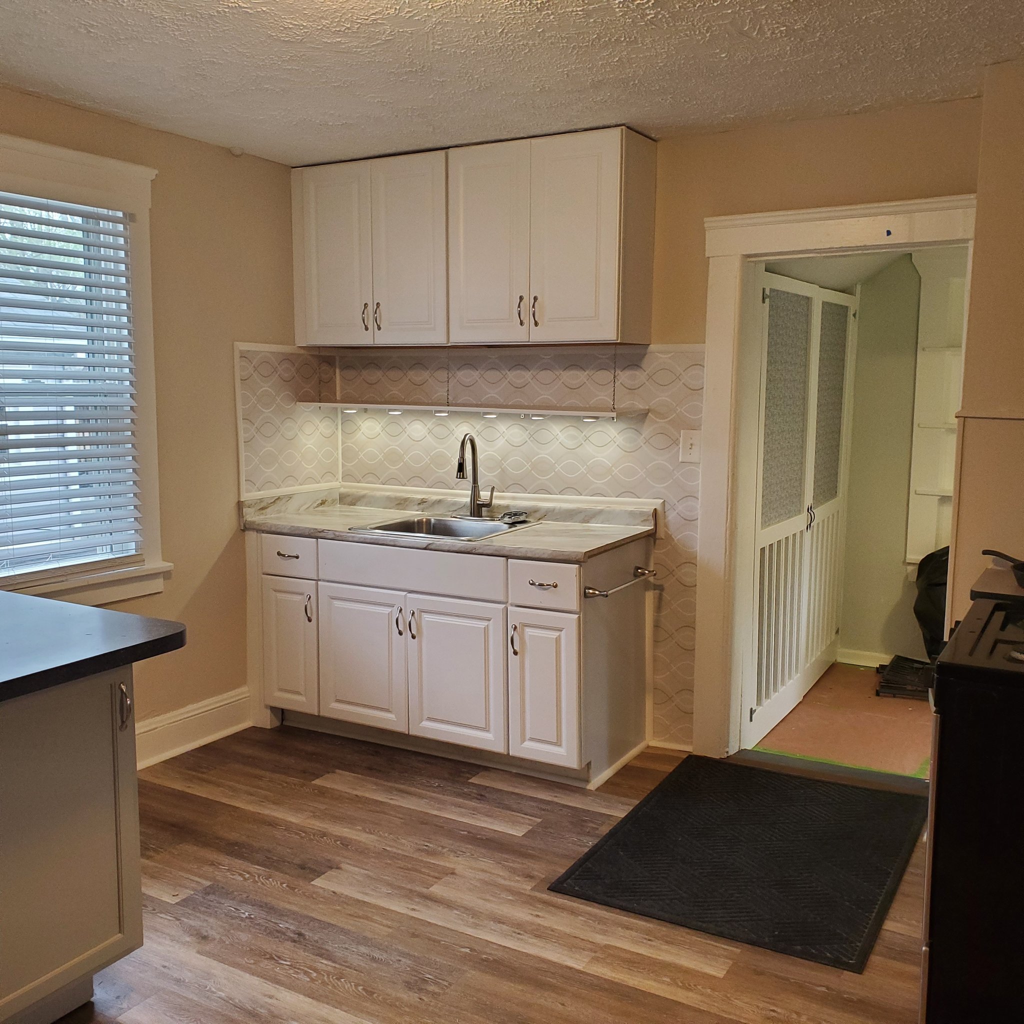 3136 W 40th St unit Upper – photo 2