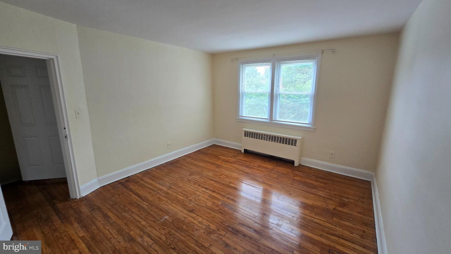 6148 Parkway Dr unit B – photo 5