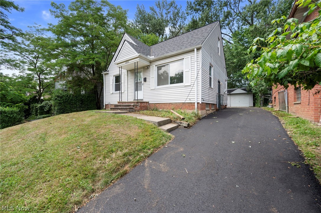 20803 Kenyon Dr – photo 2