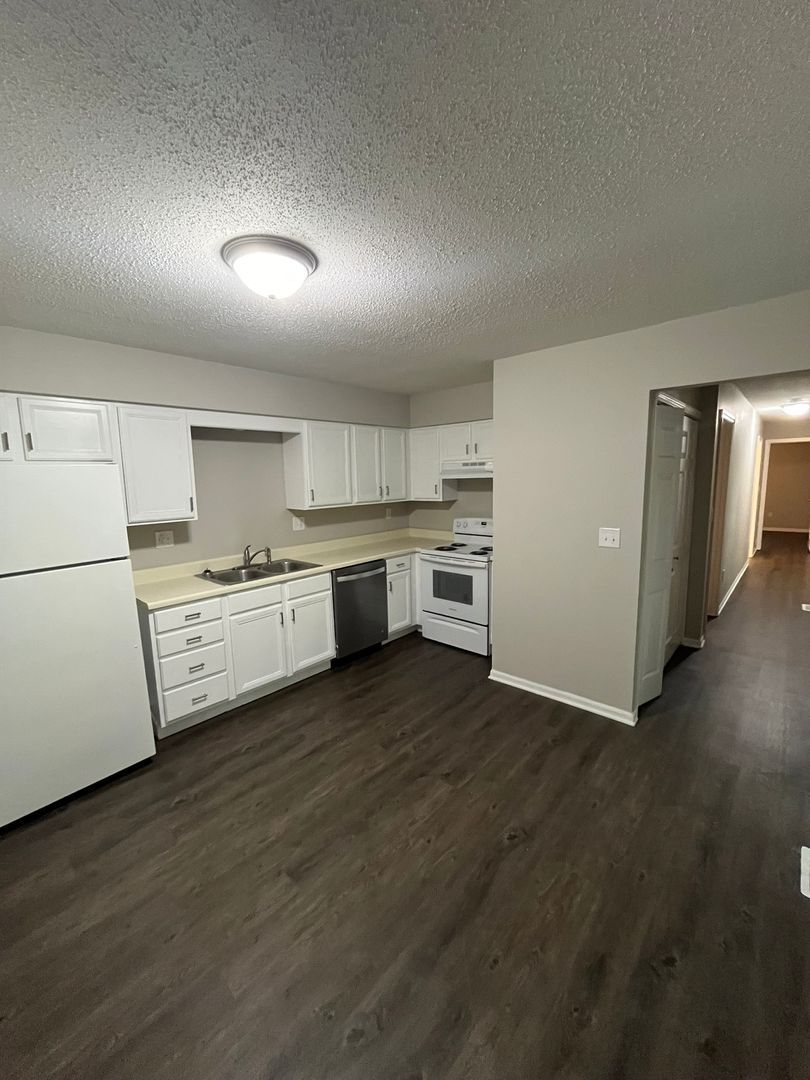 617 Garfield Ave unit 619 – photo 1