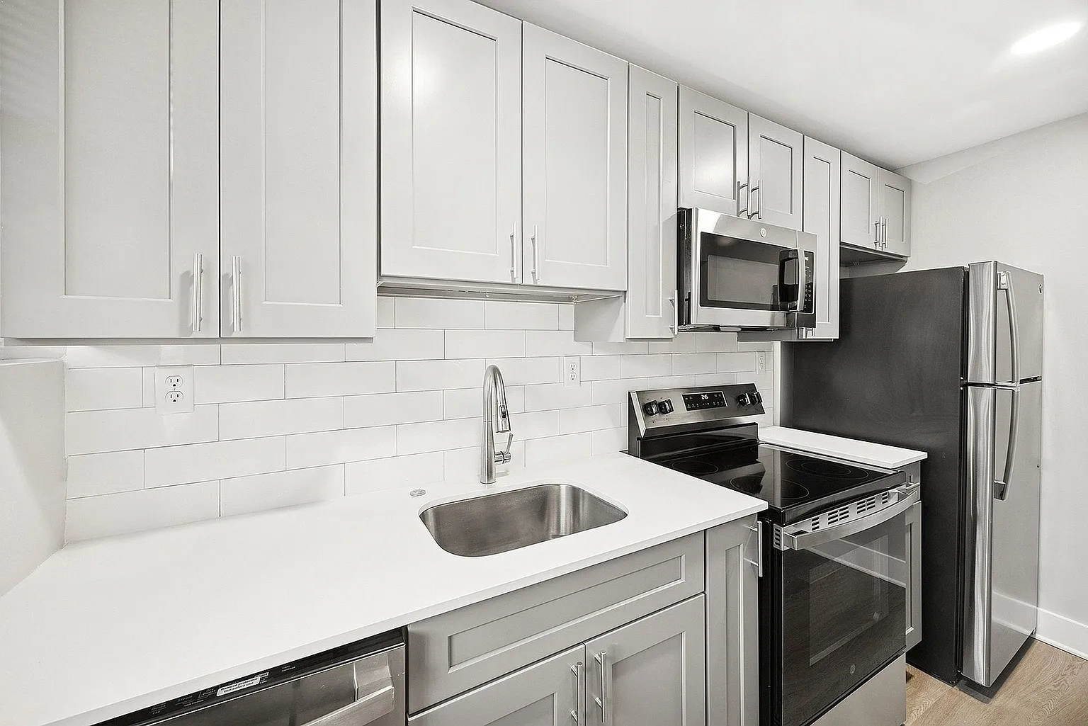 Pierce Arrow Properties – photo 4