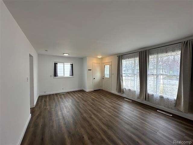 1615 E Greig Ave – photo 4
