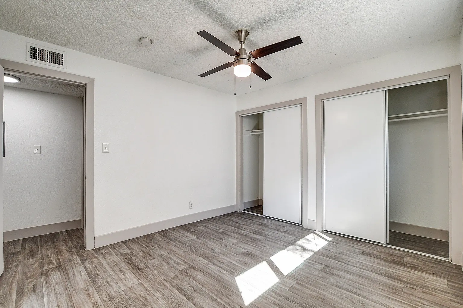 The Hendrix Apartments – photo 1