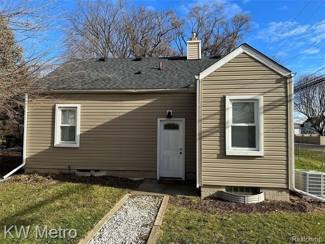 21503 Collingham Ave – photo 2