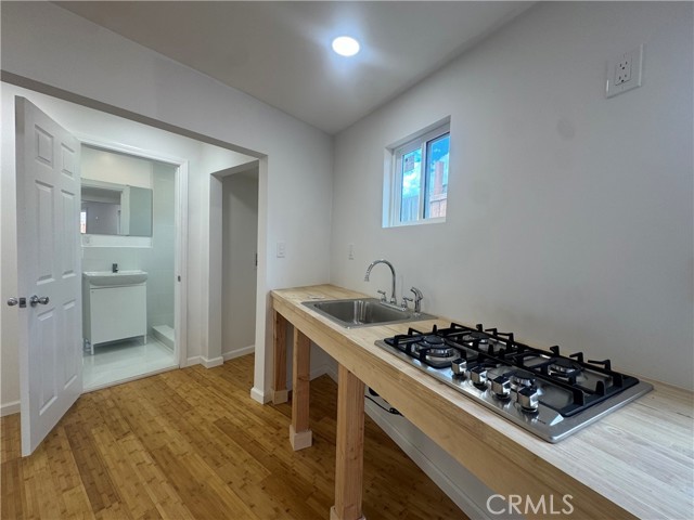 3615 N Mountain View Ave – photo 2