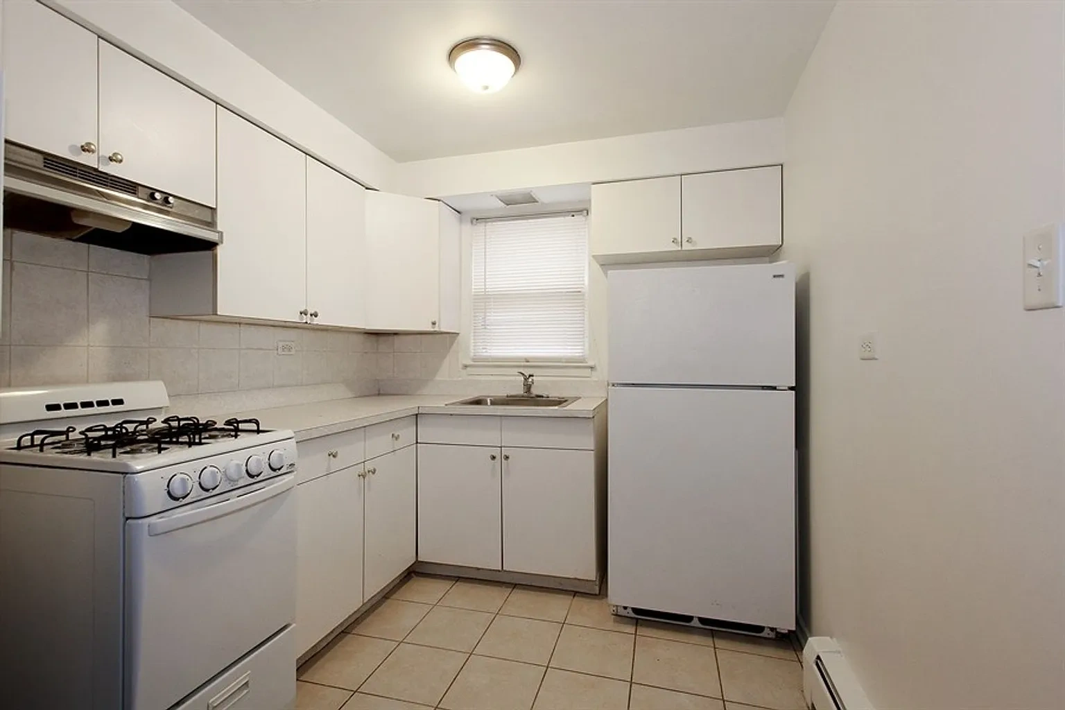 6743 S Oglesby – photo 4