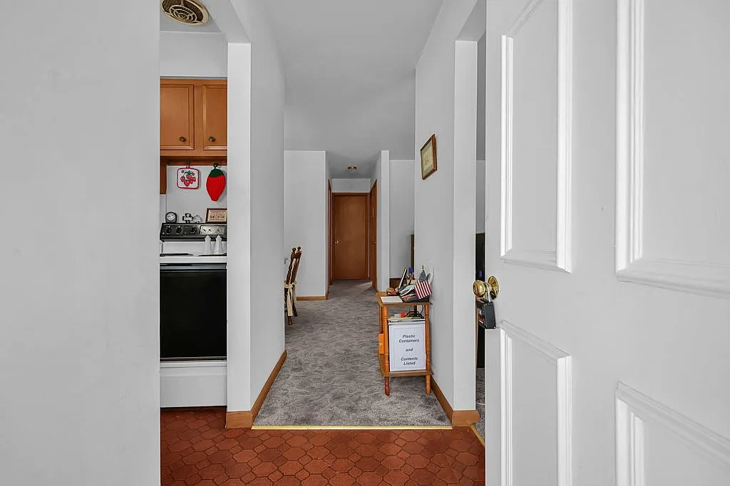 New Concord Apartments – photo 5