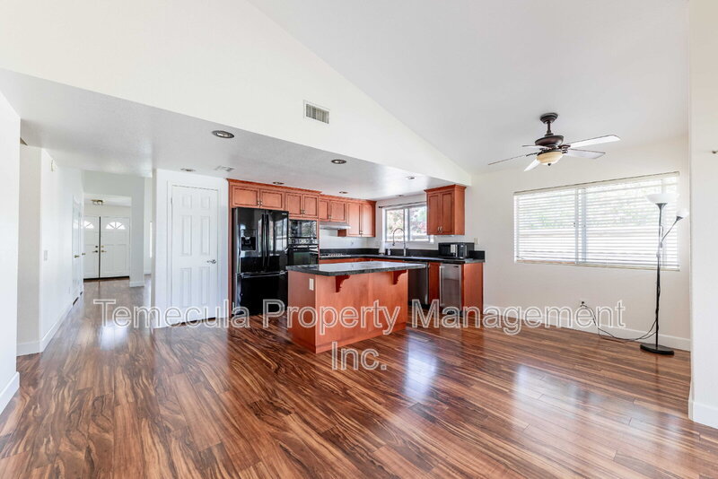 24392 Ridgewood Rd – photo 5