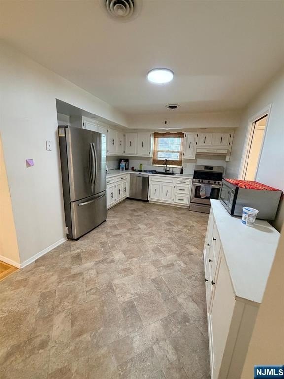566 Anderson Ave – photo 5