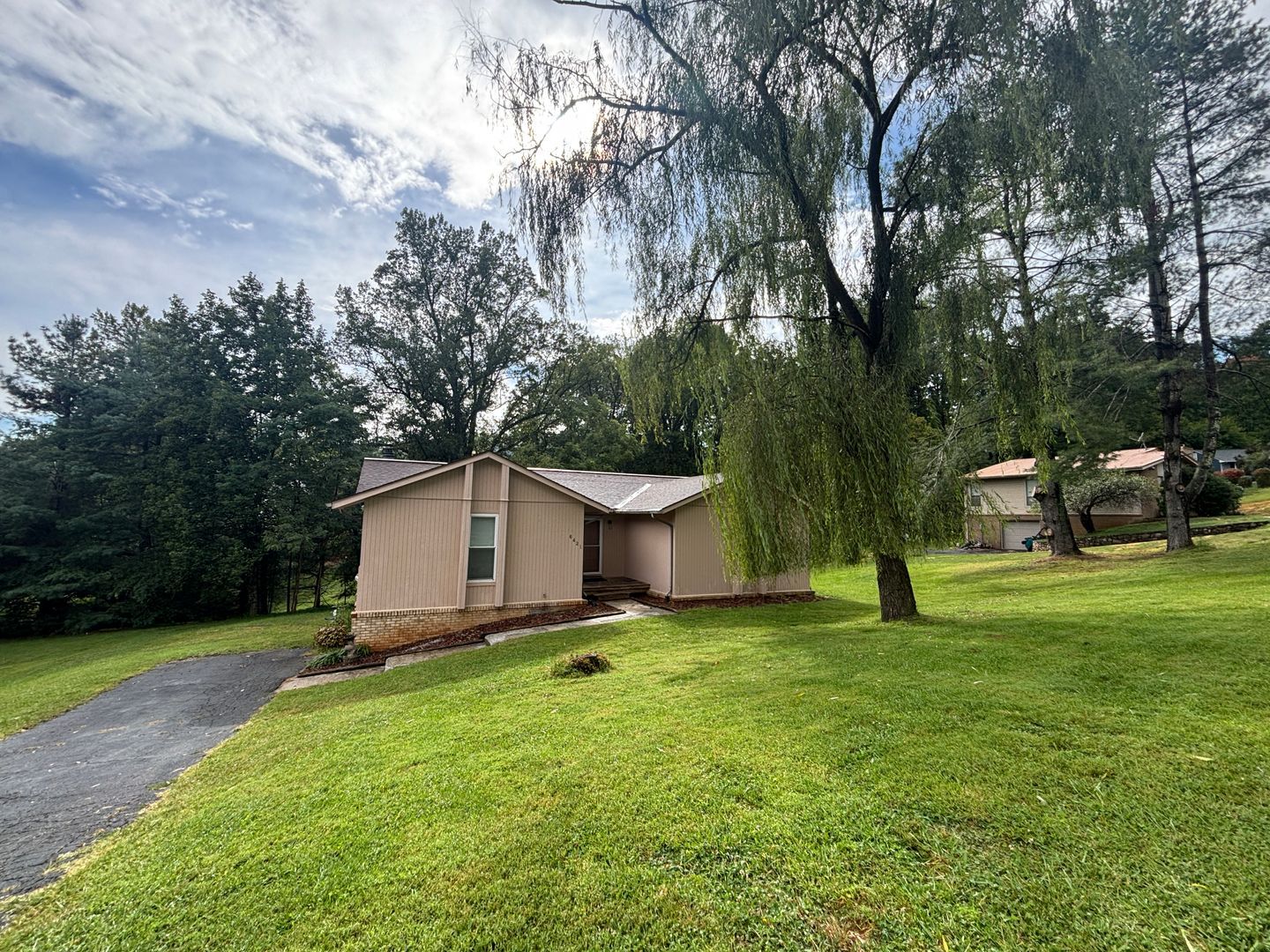 6421 Orchard View Ln – photo 1