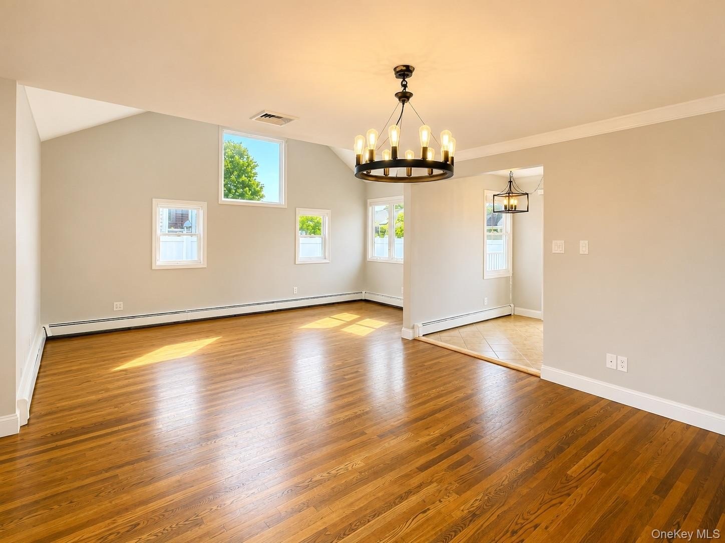 35 Taylor Ave – photo 3