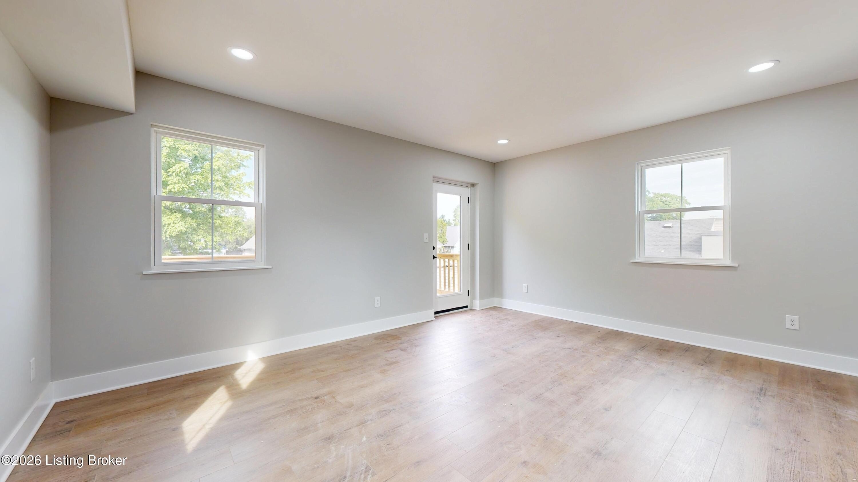 116 Bauer Ave #202 – photo 4