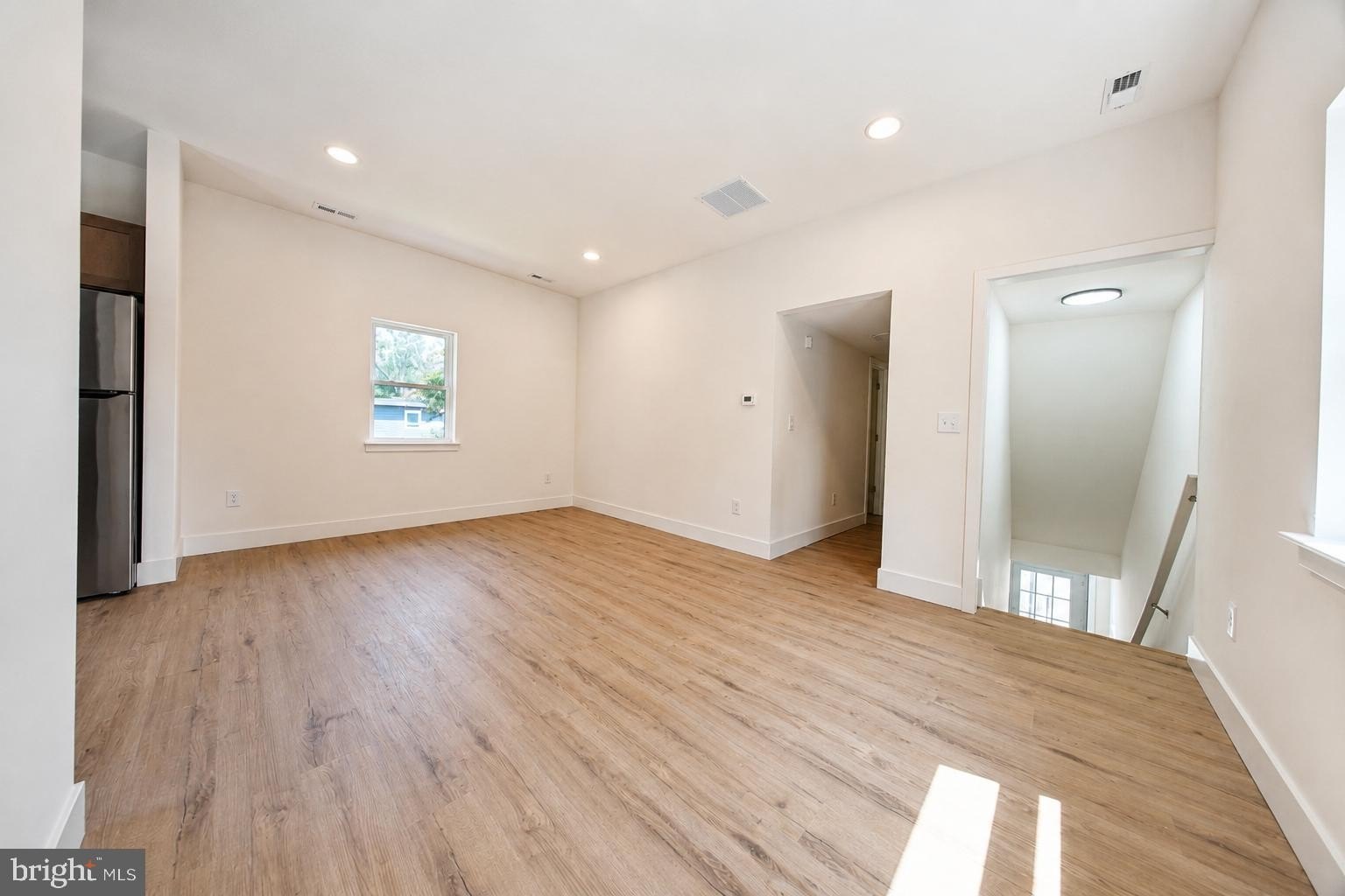 10 Myrtle Ave #B – photo 5