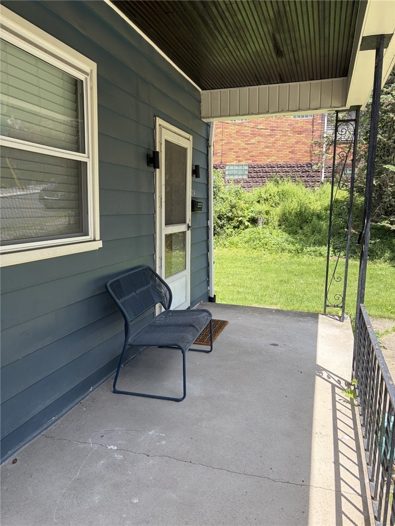 1214 Goe Ave – photo 2
