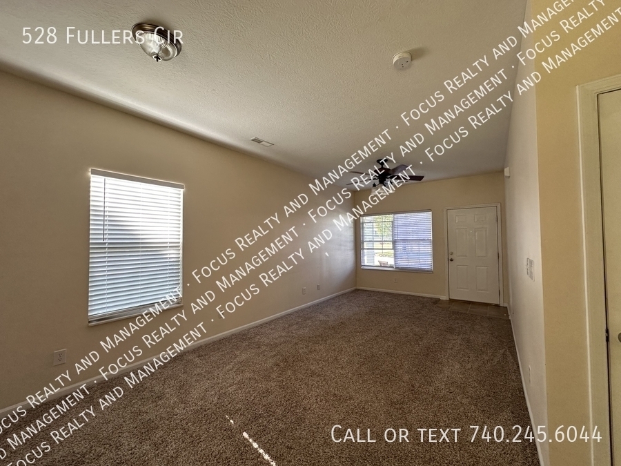 528 Fuller's Cir – photo 4