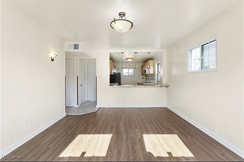 3836 W 117th St – photo 2