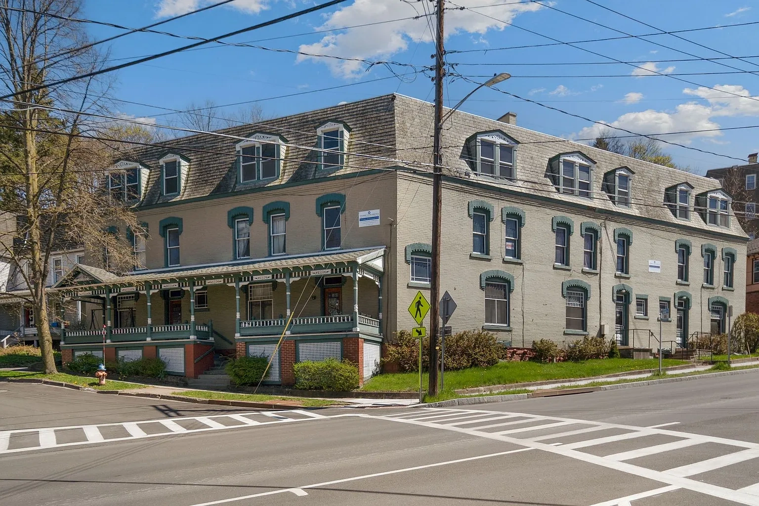 Quarry St. Apartments – photo 2