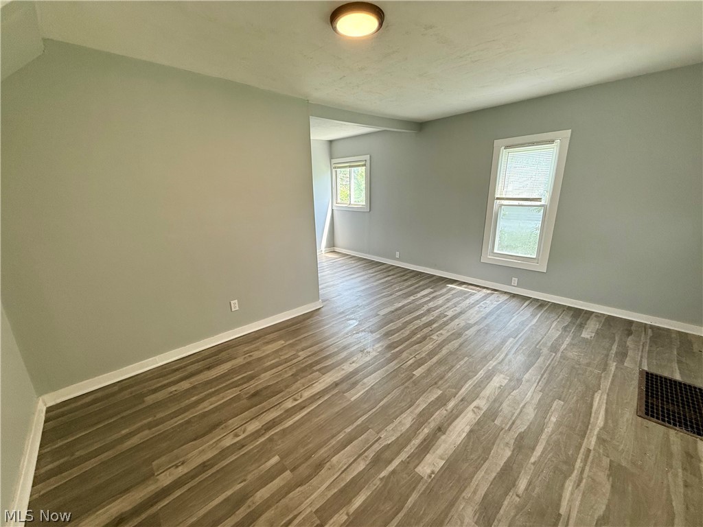 1305 Curtis St – photo 3