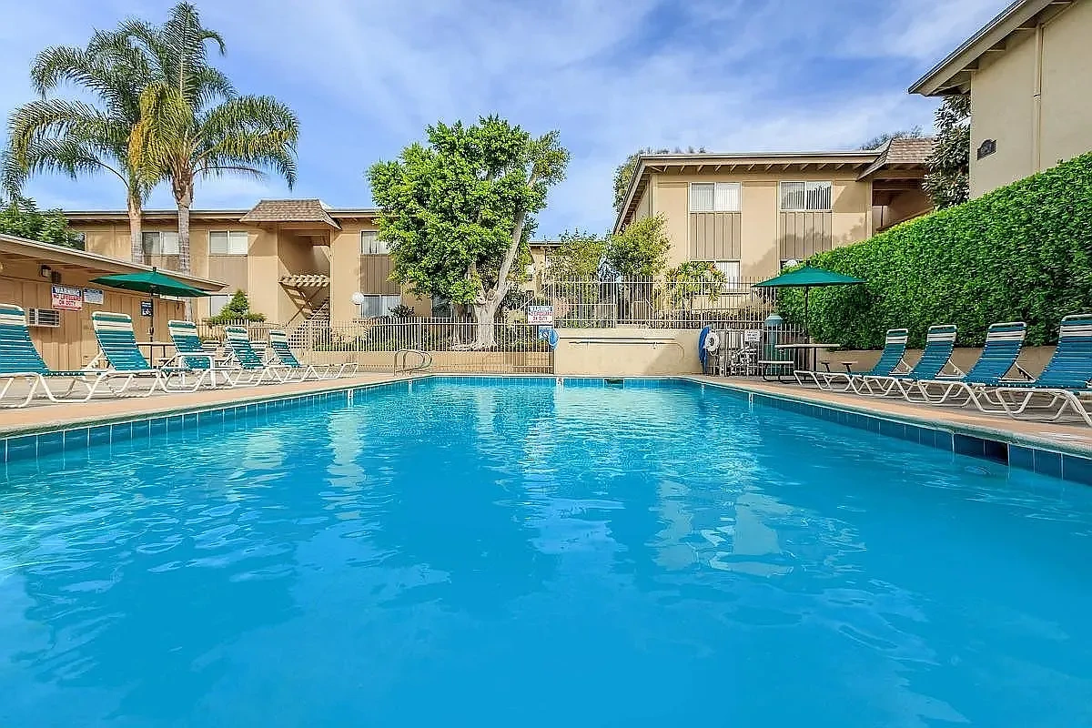 La Mesa Spring Gardens – photo 2