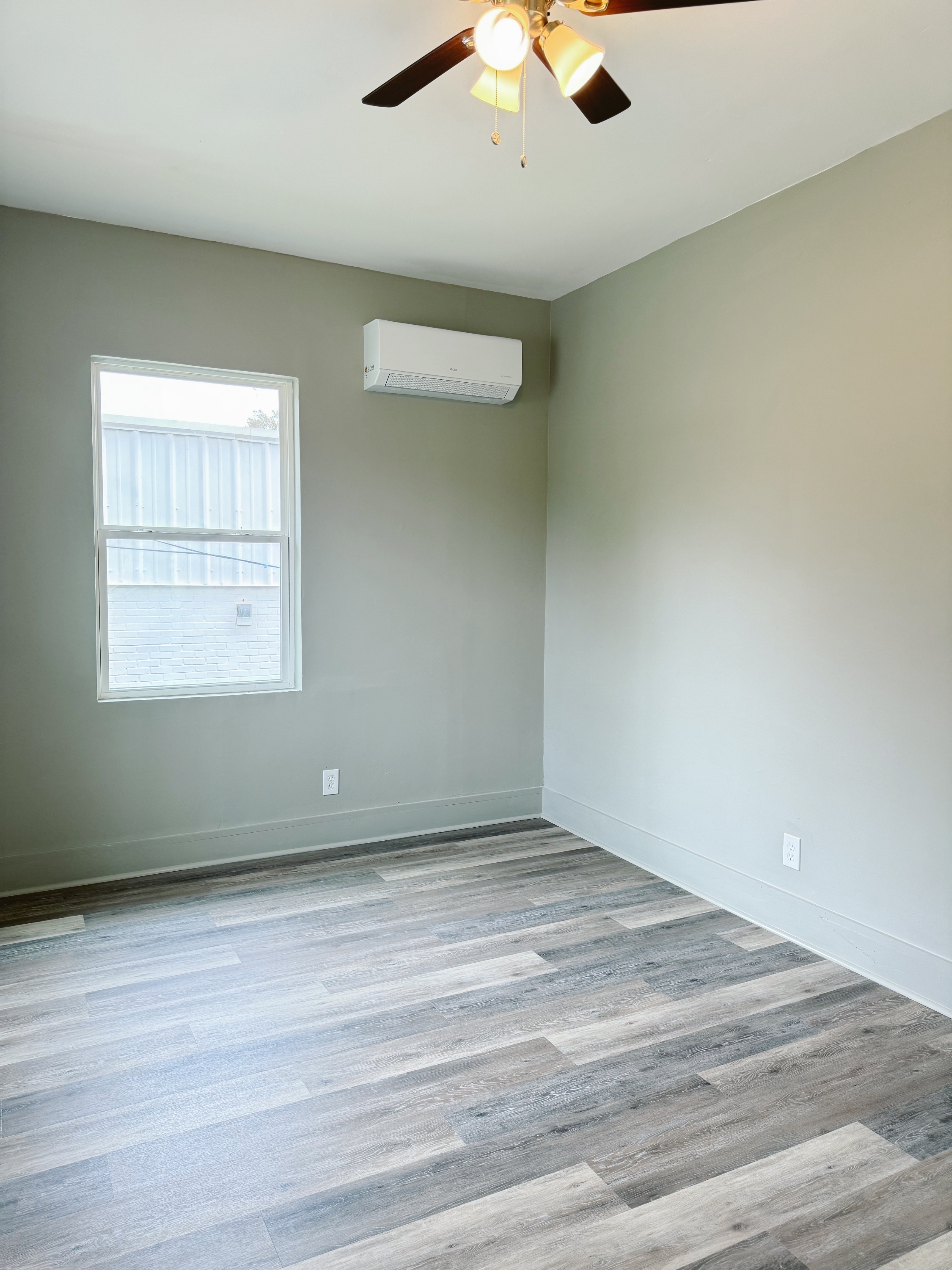 650 Park Ave unit 6 – photo 2