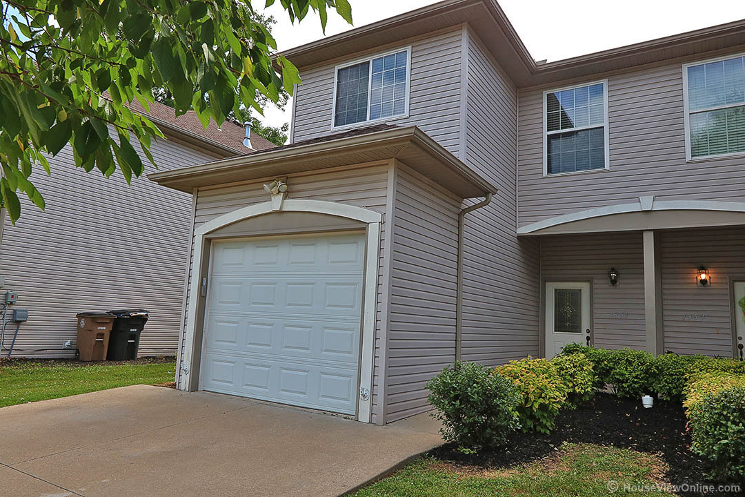 1345 Amblewood Dr unit 1347 – photo 2