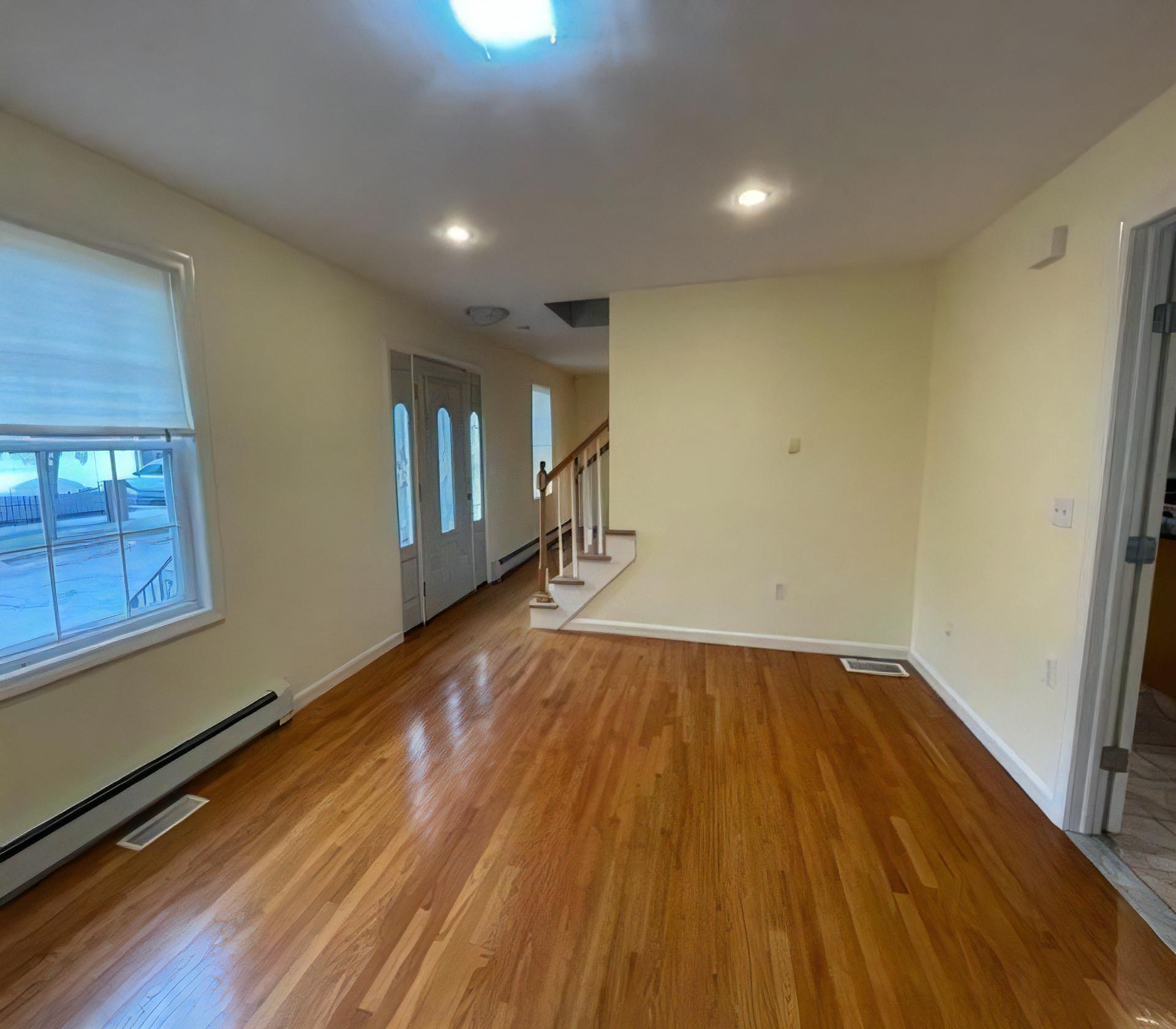 72 Cedar Rd N – photo 3