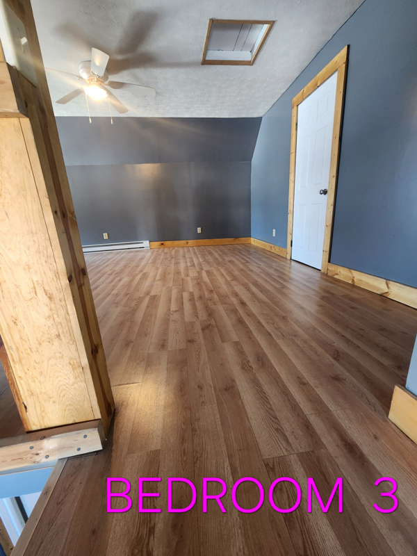 1431 Scoville Ave SW unit The upstairs unit – photo 4