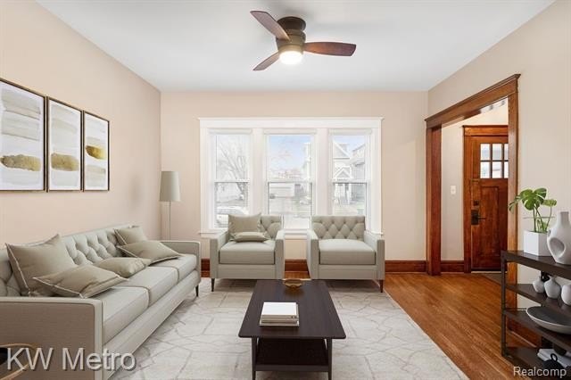 434 N Center St – photo 2