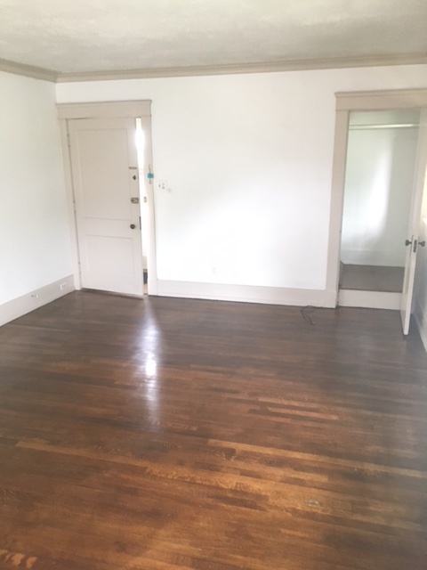 2134 Stillman Rd unit 2 – photo 4