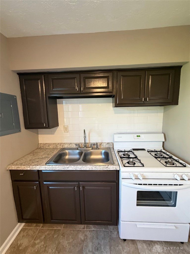 213 South St – photo 5