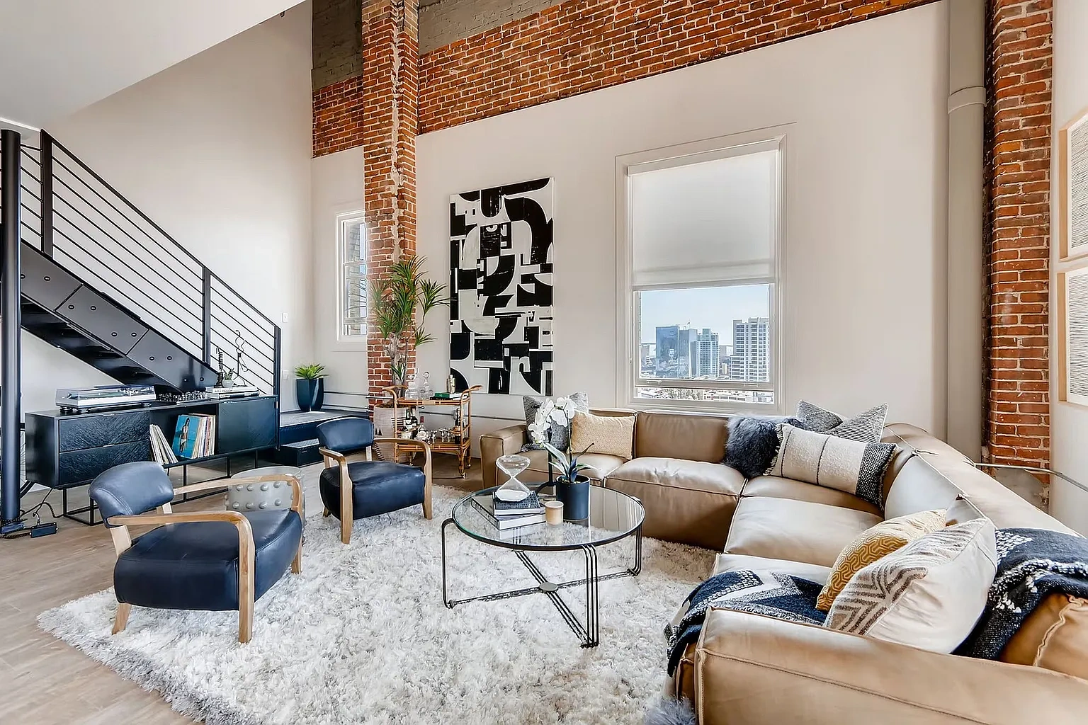 Arrive 625 Broadway – photo 4