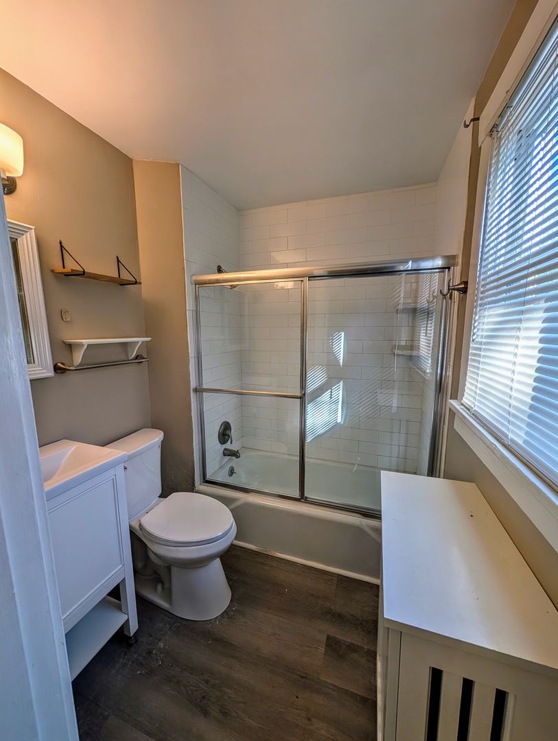 1666 Crafton Blvd unit Unit 2 – photo 5