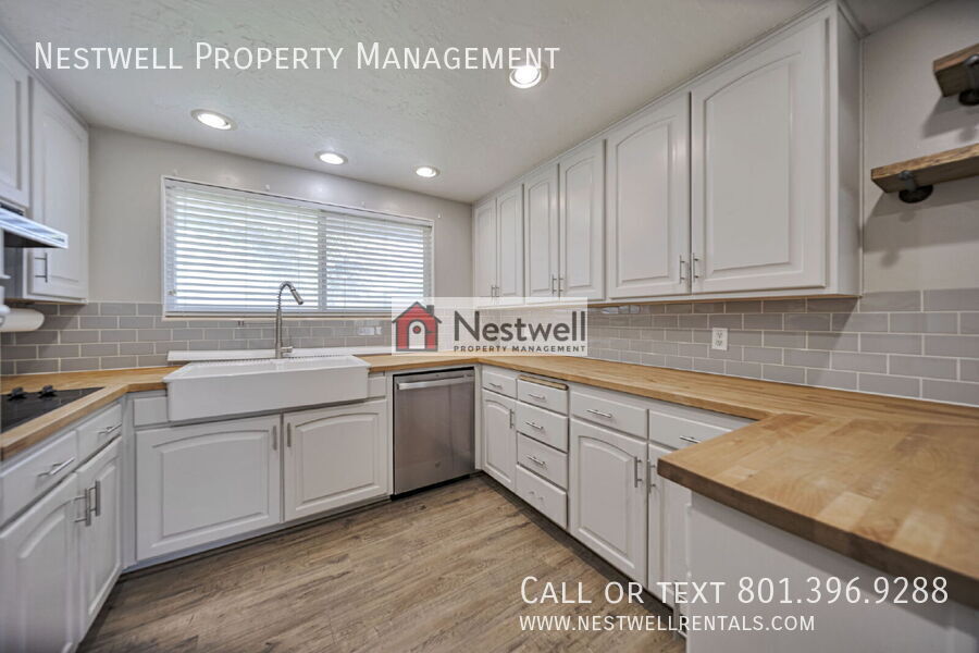 1554 Beechwood Cir – photo 2