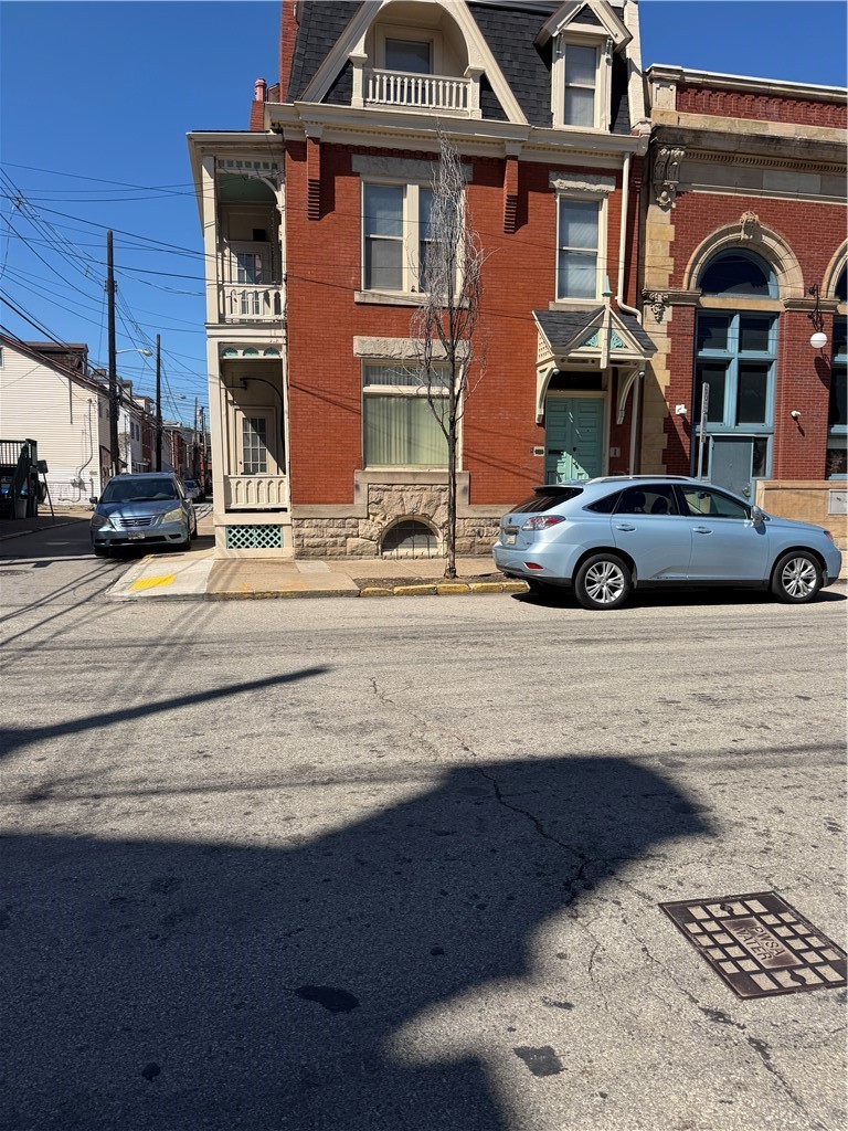 94 S 18th St unit 1 & 2 – photo 2