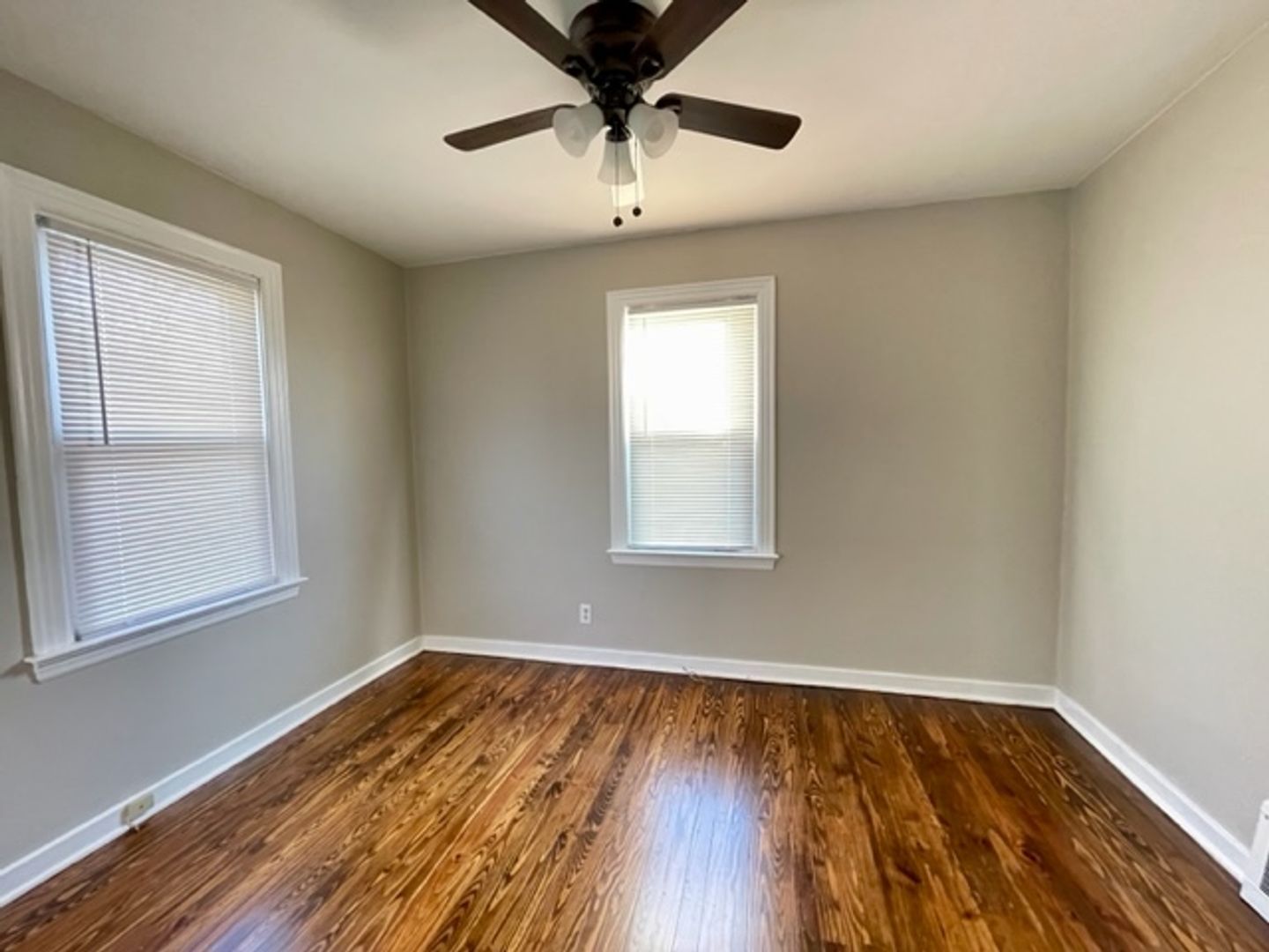 131 Lincoln Ave – photo 4
