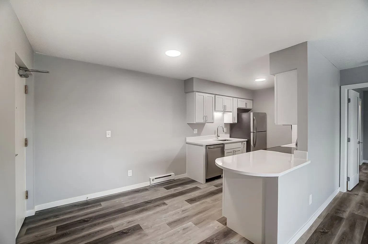 Chardon Place Apartments and Townhomes – photo 2