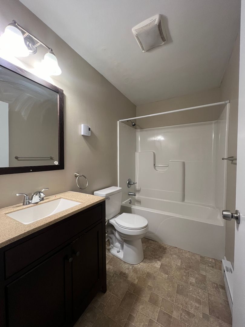 200 Bunker Hl Rd unit 208 – photo 4