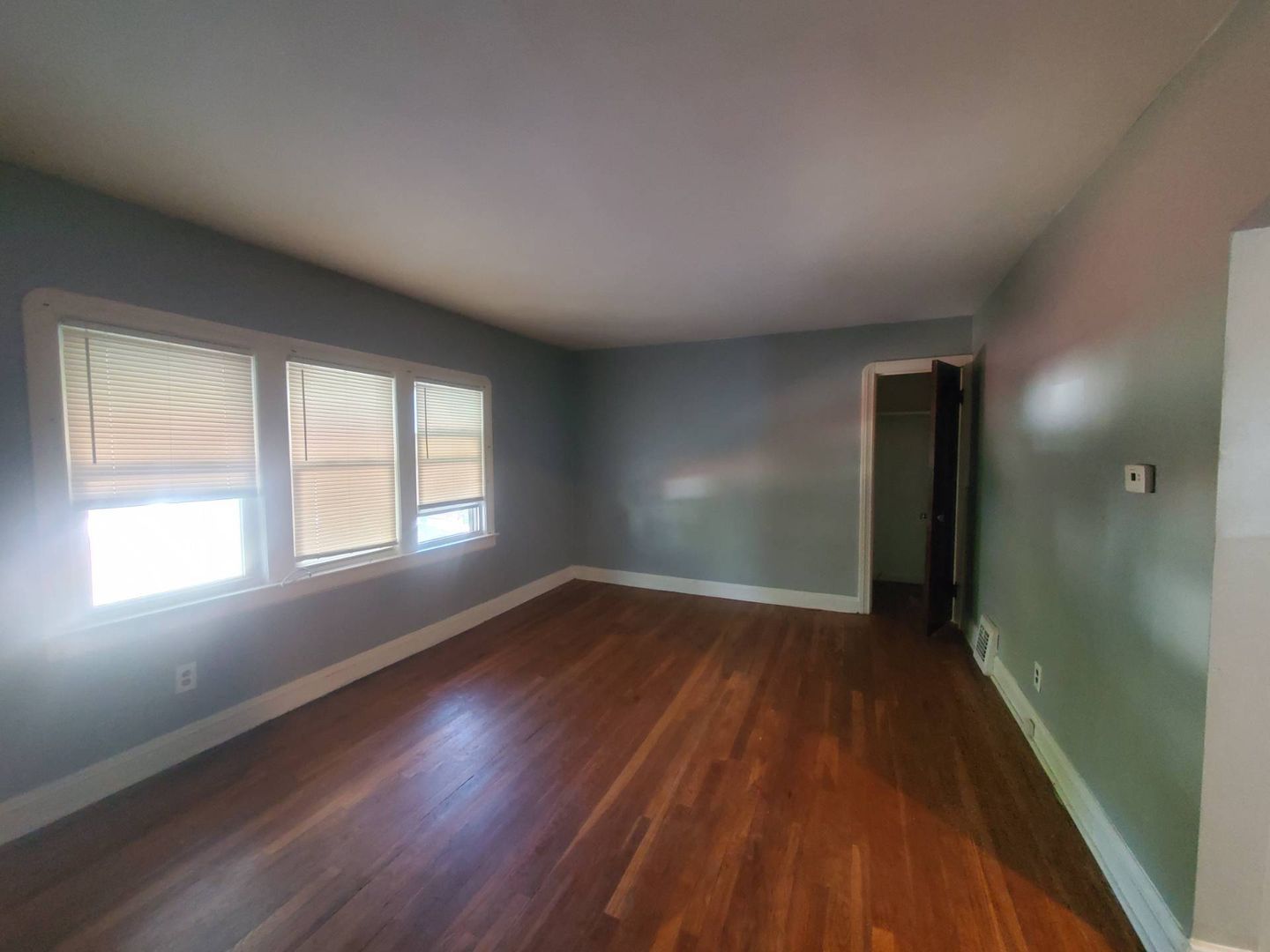 3243 W 115th St unit 3243 W 115 ST UP – photo 5