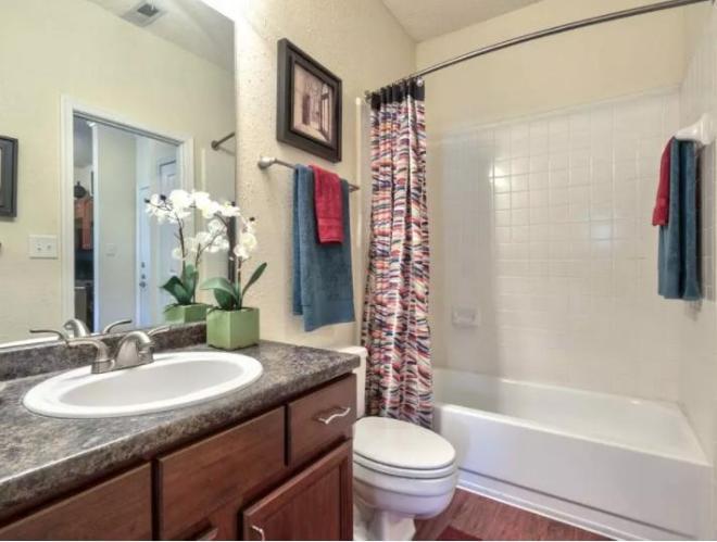 2124 Gables Dr NE – photo 4