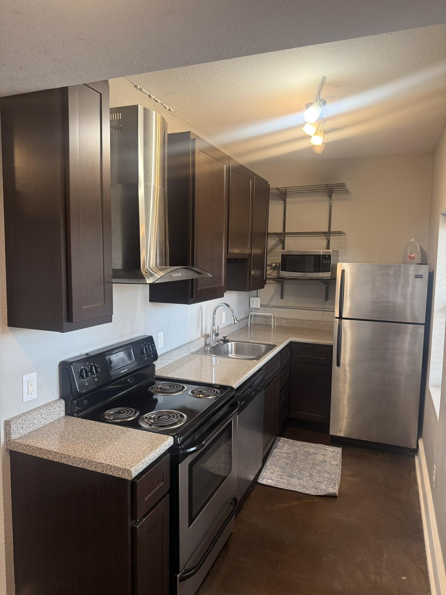 151 N Fountain St unit 205 – photo 4